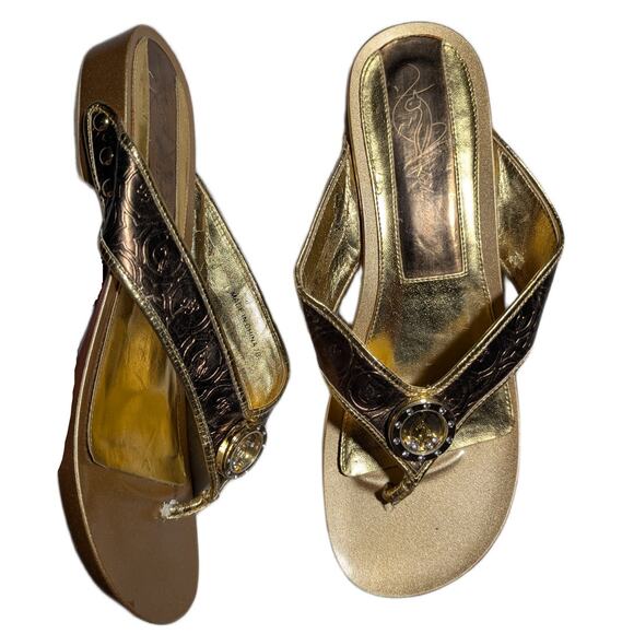 Vtg Y2K Baby Phat Gold Bronze Metallic Faux Leather Toe Post Thong Sandals Sz 7 - Picture 1 of 7